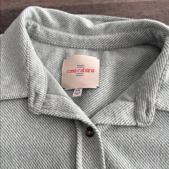 Great condition button down - Picture 2 of 7